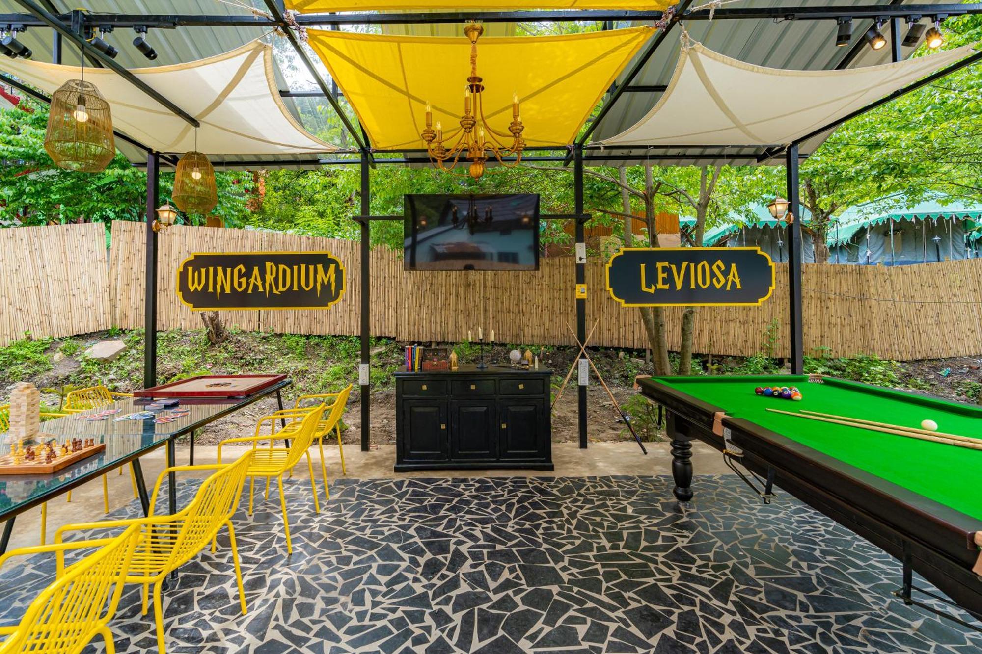Whoopers Boutique Kasol Hostel Exterior foto