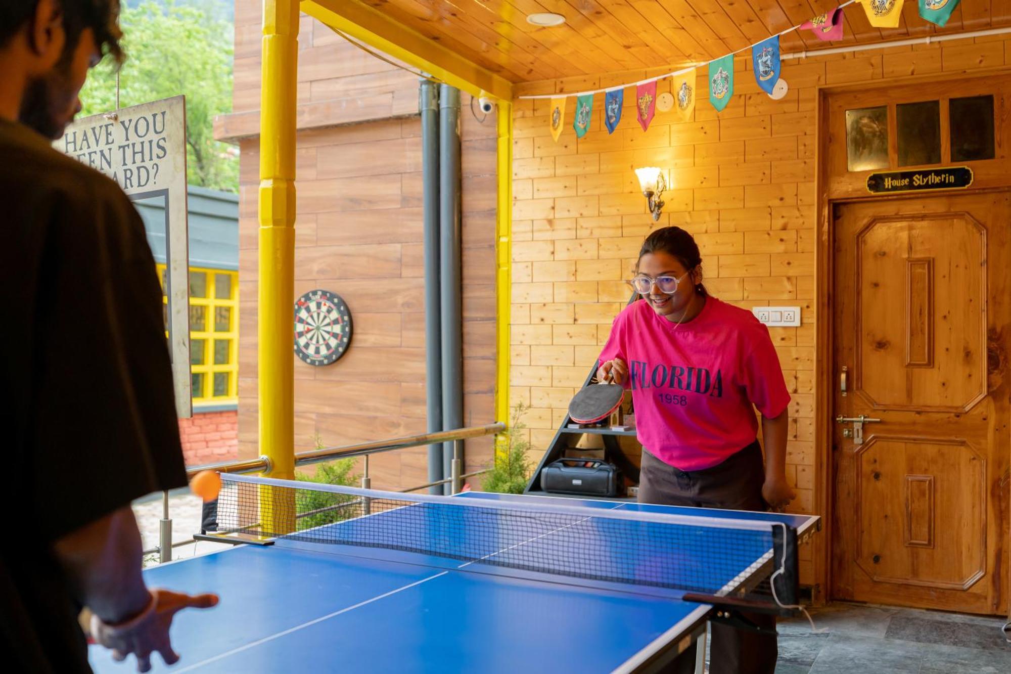 Whoopers Boutique Kasol Hostel Exterior foto
